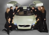 През 2004 г. Volvo разработват концептa YSS специално за празника на красивата част от човечеството